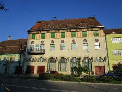 av